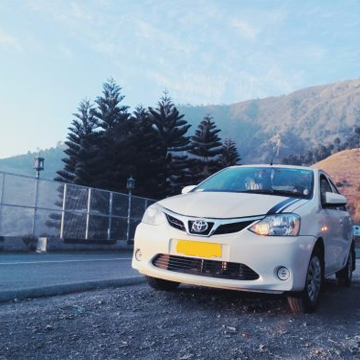 Affordable Hatchback Taxi for Rent in Shimla